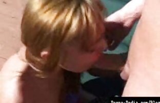 stepmom 女子 専用 エロ 動画 elexis Monroeは彼女の義理の息子のストッキングを吸って撫でる。