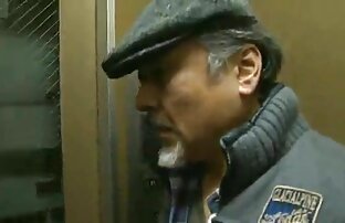 XXX 女の子fucks彼女のお尻による重力の前のwebカメラ 女 専用 エロ 動画
