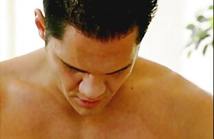 XXX 巨乳のコニー-カーターは、自慰行為をしながら彼女の膣を模索しています。 女子 専用 アダルト 動画