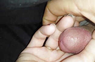 XXX 孫娘は一つを叩くのに疲れて、おじいちゃんをファックするように招待しました。 無料 女性 専用 アダルト