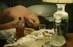 XXX 英国のsquirter女の子息を呑んだながら笑ってお尻弄 無料 女性 専用 エロ 動画
